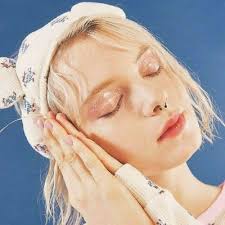 April Forrest (@AprilForrest18)