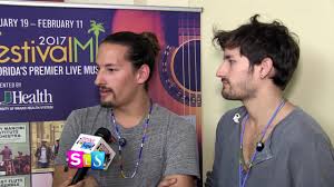Mau & ricky se presentaron en nuestra belleza latina rodeados de las chicas mientras cantaban sus hits 'desconocidos' y 'mi mala'. Mau Y Rick Montaner Son Los Autores De La Cancion Vente Pa Ca De Ricky Martin Video Telemundo