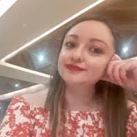 Arlene Macias's Instagram, Twitter & Facebook