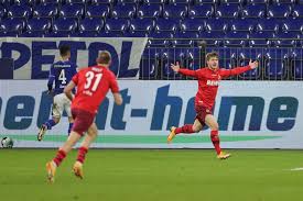 Fc köln and fc schalke 04. 2 1 In Der Nachspielzeit Effzeh Feiert Dusel Sieg Auf Schalke