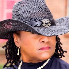 JUST IN --> Bob Bolus, the Scranton, Pa. truck driver leading a convoy to  DC is reporting two flat tires -- delaying the start of their journey