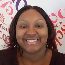 Kelli Daniels (@KelzD21)