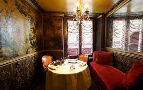 Most Romantic Restaurants In Paris Best Valentine S Dinners In Paris Dinner In Paris Romantic Restaurant Paris Restaurants