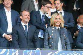Jun 07, 2021 · deschamps et le soutien de sa femme. Le Joli Cadeau Du Paris Saint Germain A Emmanuel Et Brigit Closer