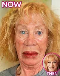 She looks incredible, how does she keep getting prettier?