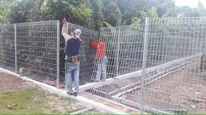 Pemotong besi juga tidak boleh masuk pada jaring dan ini menyukarkan pagar ini dari dipotong. Pagar Anti Climb Jika Berminat Grill Awning Kuantan Facebook