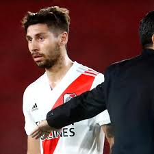 Keith idec is a senior writer/columnist for boxingscene.com. El Nuevo Equipo Europeo Que Esta Interesado En Gonzalo Montiel El Lateral Derecho De River Es Pretendido Por Villarreal Tnt Sports