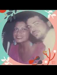 Para aquellos que han tenido la bendición de compartir la vida con su mamá  (Mi negra), como yo lo hice por muchos años con una morena hermosa que me  enseñó mil cosas y que, gracias a Dios, todavía ...