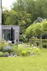 Dieartigeblog Garten Terrasse Kiesgarten Platanen Larchenholzfassade Mit Bildern Garten Terrasse Kiesgarten