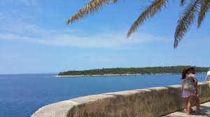 Genießen sie badetage und das mee resrauschen beim einschlafen und aufwachen. Kroatien Insel Rab Bobusch Org
