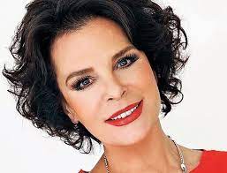 Oyuncu hülya koçyiğit, instagram hesabından gençlik yıllarına ait olduğu düşünülen bir pozunu paylaştı ancak fotoğrafla gerçek kısa bir süre sonra ortaya çıktı. Hulya Kocyigit Ophthalmology Life