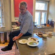 Az a gyurcsány ferenc, akit az ország olyan jól ismer, ezután azt mondta, ekkor már túl voltunk az putyin totó kutyát öleli gyurcsány háza előtt 2006. Kellemes Husveti Unnepeket Kivanok Gyurcsany Ferenc Facebook