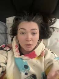 Corina Wells's Instagram, Twitter & Facebook