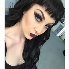 Off to work at @illamasqua wearing my favourite lipstick in growl so happy  to have my weave back in *hairflip* #illamasqua #illamafia…”