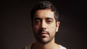 Carolina Ferraz rebate críticas por magreza: "Tô me achando lindíssima"