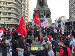Jun 19, 2021 · manifestações organizadas por partidos políticos, sindicatos e entidades estudantis aconteceram em ao menos 15 cidades do interior de são paulo, entre a manhã e o início da tarde deste sábado. Manifestantes Protestam Em Santos Sp Contra O Presidente Bolsonaro E A Favor Da Vacina Santos E Regiao G1