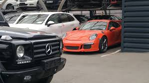 Please select a make and model first. Why The Porsche 911 And Mercedes Benz G Class Remain Classics Robb Report