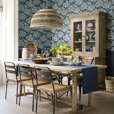 When it comes to dining room lighting fixture ideas, dining room chandeliers are available in so many types and styles to choose from that you can really change the look of your dining room. Dining Room Lighting Ideas Set The Mood For Everything From Dinner To Homework