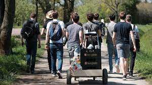 » ist der vatertag feiertag? Vatertag 2021 Datum Bedeutung Feiertag Alle Infos Zum Papatag In Deutschland