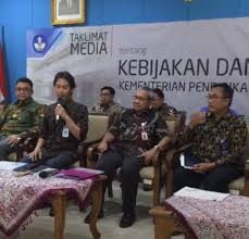 Cara menghitung nilai rata rata un smk. Nilai Rata Rata Un Sma Dan Smk Naik Tipis