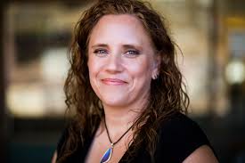 Erin Edwards's Instagram, Twitter & Facebook