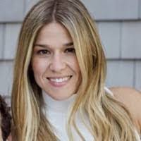 Danielle Holtz's Instagram, Twitter & Facebook