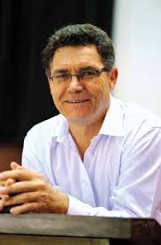 Alumni newsmAkers reunions And sociAls Achiever AwArds