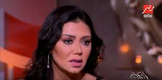 وكان عمرو أديب قد دافع بشدة في مقابلات سابقة عن مبارك ونظامه وأضاف أديب بأنه انتقد علاء مبارك عندما كان والده في السلطة وهو ما تسبب في إبعاده عن المشهد الإعلامي وقتها. ÙÙŠØ¯ÙŠÙˆ Ø§Ù„ØªØµØ±ÙŠØ­Ø§Øª Ø§Ù„ÙƒØ§Ù…Ù„Ø© Ù„Ø±Ø§Ù†ÙŠØ§ ÙŠÙˆØ³Ù Ù…Ø¹ Ø¹Ù…Ø±Ùˆ Ø£Ø¯ÙŠØ¨ Ø¹Ù† Ø£Ø²Ù…Ø© ÙØ³ØªØ§Ù†Ù‡Ø§ ÙÙŠ Ù…Ù‡Ø±Ø¬Ø§Ù† Ø§Ù„Ù‚Ø§Ù‡Ø±Ø© Ù…Ø¬Ù„Ø© Ù‡ÙŠ