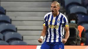 Statistics of the fc porto for the 2020/2021 season, roster of the season, all the results of the team. The Ball Pepe Designs A Duel With Juventus And Cristiano Ronaldo Fc Porto Archyde