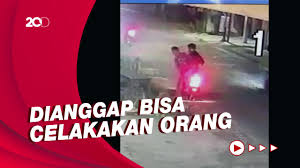 Karena belum buka, jadi belum ditentukan harga tiket masuk (htm) kurang lebih begitu pungkasnya. Baru Nih Di Boyolali Waduk Cengklik Park