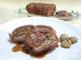 Nel frattempo preparate il ripieno. Arrosto Di Manzo Arrotolato Con Castagne E Porcini
