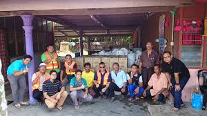Dalam melakukan perbuatannya, badan usaha berbadan hukum diwakilkan oleh pengurus/direksi yang ditunjuk sesuai dengan akta pendirian/anggaran konsekuensi hukumnya, pihak ketiga yang mempunyai perikatan hanya dapat menuntut pendiri/atau pengurusnya, dan bukan badan usahanya. Badan Bukan Kerajaan Ngo Mycare Dan I Bantu Menghulur Bantuan Kepada Mangsa Banjir Di Felda Seberang Tayor Dan Pasir Gajah Kemaman Dan Kuala Jengal Dungun Badan Bukan Kerajaan Ngo Banyak Membantu Usaha Kerajaan