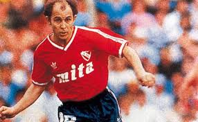 We would like to show you a description here but the site won't allow us. Un Dia Como Hoy De 1991 Jugaba Su Ultimo Partido Profesionalmente Ricardo Bochini Idolo Del Club Atletico Independiente Nexofin