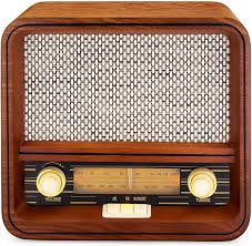 Get the latest music and trending news, from your favorite artists and bands. Amazon Com Clearclick Classic Vintage Retro Style Am Fm Radio With Bluetooth Aux In Handmade Wooden Exterior Electronics