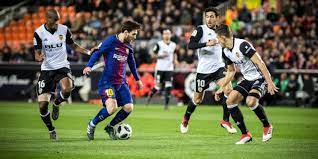 Por supuesto, hay muchos otros deportes de equipo con federaciones y la organización de varios campeonatos como el fútbol americano, béisbol, cricket, futbol sala… Deportes Individuales Concepto Y Ejemplos