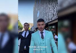La question elle est vite répondue : La Question Elle Est Vite Repondue Decouvrez La Nouvelle Video Improbable De Jp Fanguin
