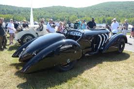 Es ist ein äußerst leistungsfähiger sportwagen mit großem sechszylindermotor und kompressor. Count Trossi Mercedes Benz Ssk Wins Best Of Show At Lime Rock Park Hemmings