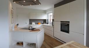 Erleben hände ermüdungsfreies arbeiten für beste ergebnisse den ganzen tag über. Die 15 Besten Kuchenhersteller Kuchenplaner Kuchenstudios In Kiel Houzz