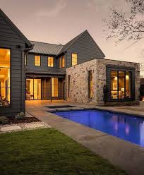 27 Modern Farmhouse Exterior Design Ideas For Stylish But Simple Look Ruang Harga Modern Farmhouse Exterior Italian Farmhouse Contemporary Farmhouse