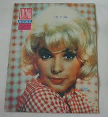 ALAIN DELON MAGAZINE