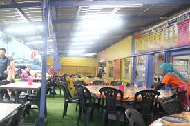 Nah, untuk memenuhi kebutuhan tersebut, saat ini air mineral club sendiri sekarang sudah tersedia dalam beragam kemasan, mulai kemasan gelas 150 ml, kemasan gelas 240 ml, kemasan. Air Buah Gelas Besar Kuala Terengganu Wajib Singgah Dorsett Pink