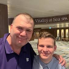 I am resigning as Governor effective 3:00pm CST