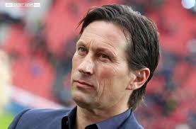 Sri Lanka legspinner Jeffrey Vandersay put