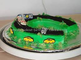 Before the pumpkin spice latte (and pumpkin spice everything else) craze swept the nation, fall was plain ol' pumpkin season: Coolest Race Car Cake Ideas