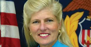 Sue Petersen Lubow, Athletic Director at Merchant Marine Academy, Dies at  61