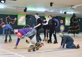 How to decorate roller skates. Roller Skating Around The Christmas Tree Sidney Daily News