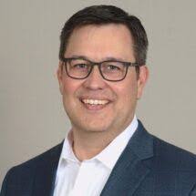 Ed Jolly's Instagram, Twitter & Facebook