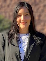 Betsy Resto's Instagram, Twitter & Facebook