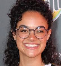 Sarah Robles's Instagram, Twitter & Facebook