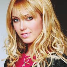 Miguel a consola, chega diego. Mia Colucci Miacolucci Mx Twitter